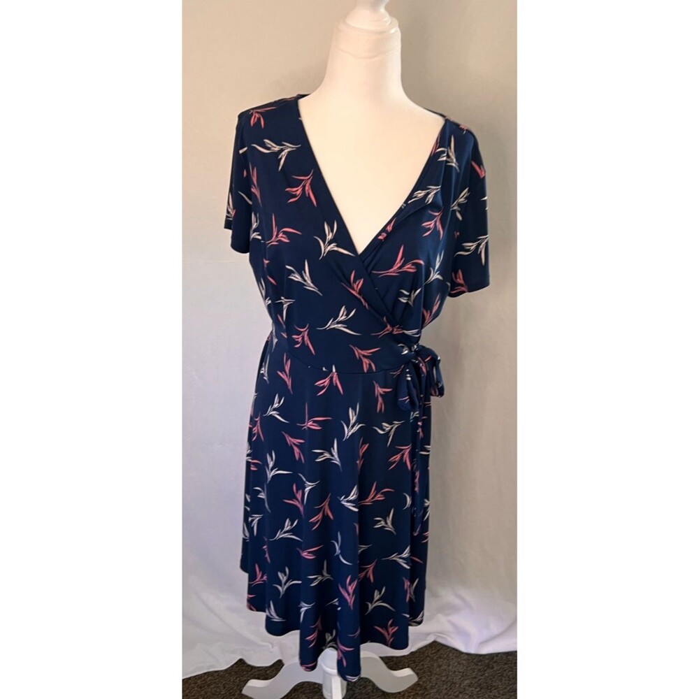 Kaileigh Arnett Faux Wrap Dress Large Navy Leaf Print Stitch Fix Midi Knit
